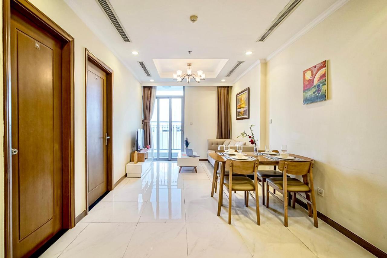 Moxy Hcmc Aparts - Vinhomes Central Park, Ice Rink Cidade de Ho Chi Minh Exterior foto